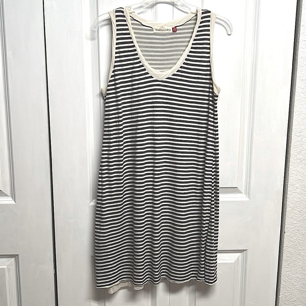 Trouble at the Mill Gray Off White Striped V Neck Sun Dress Size S